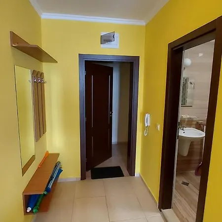Akrotiria شقة